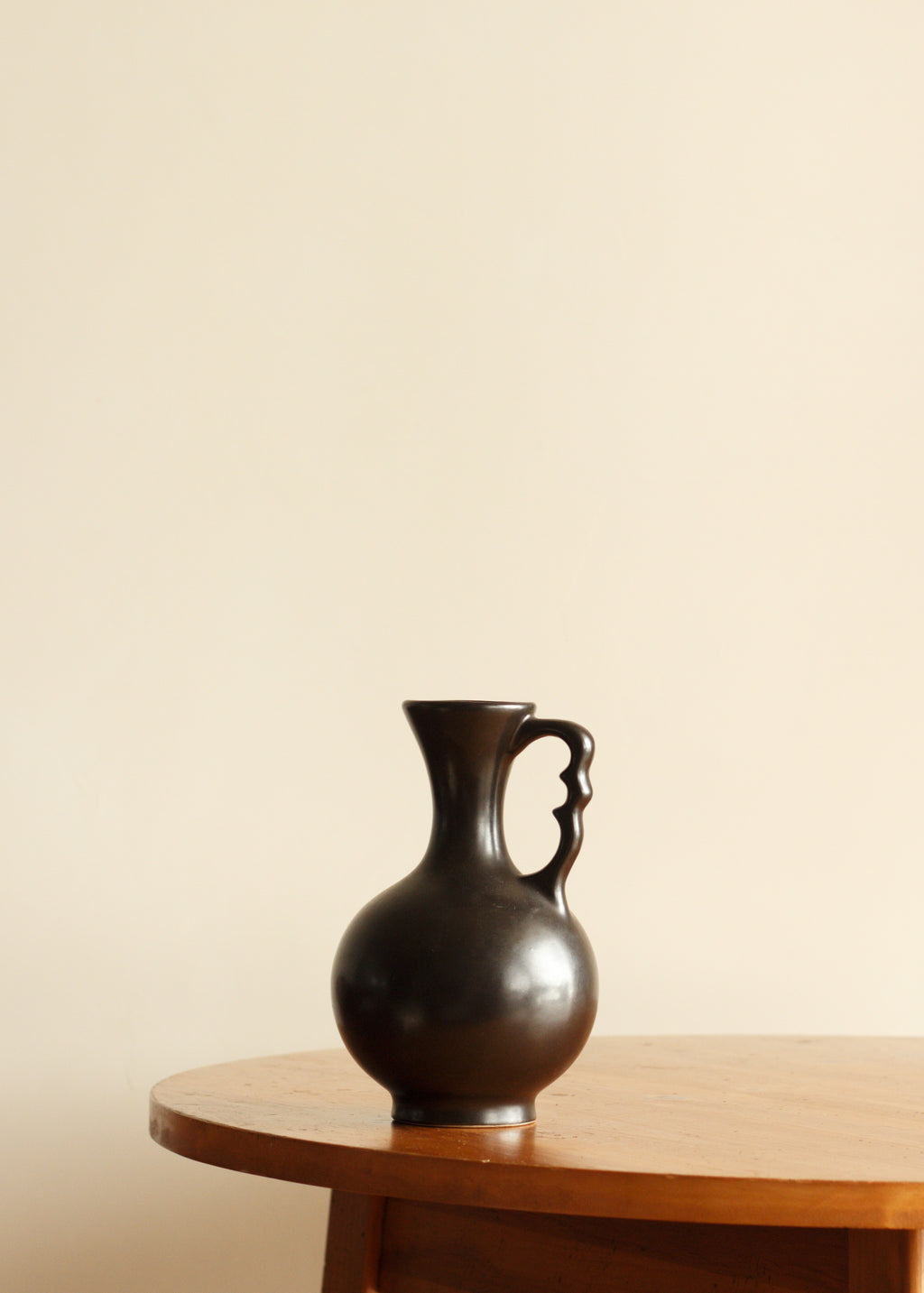 Red Wing Gunmetal Vase