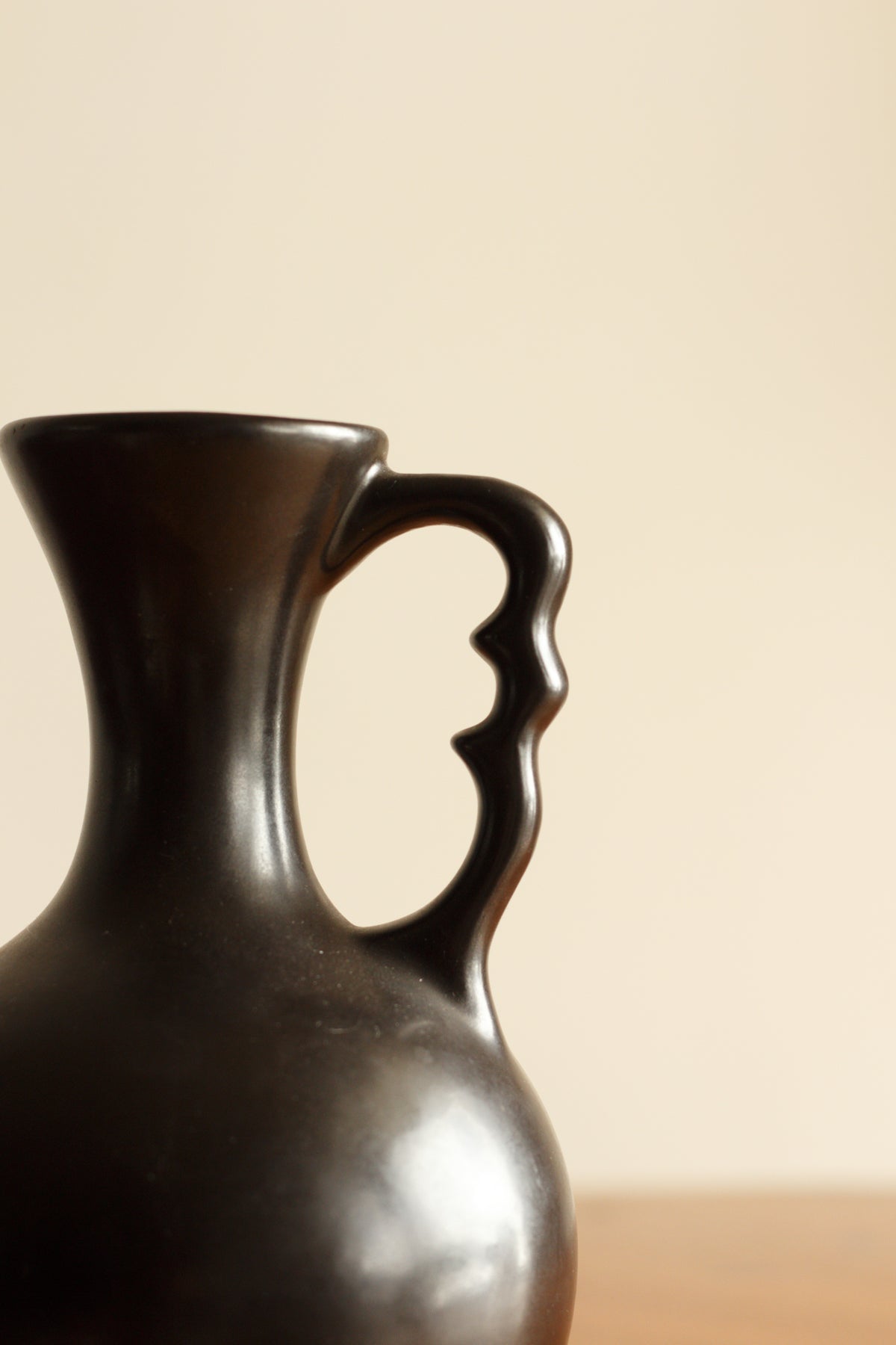 Red Wing Gunmetal Vase