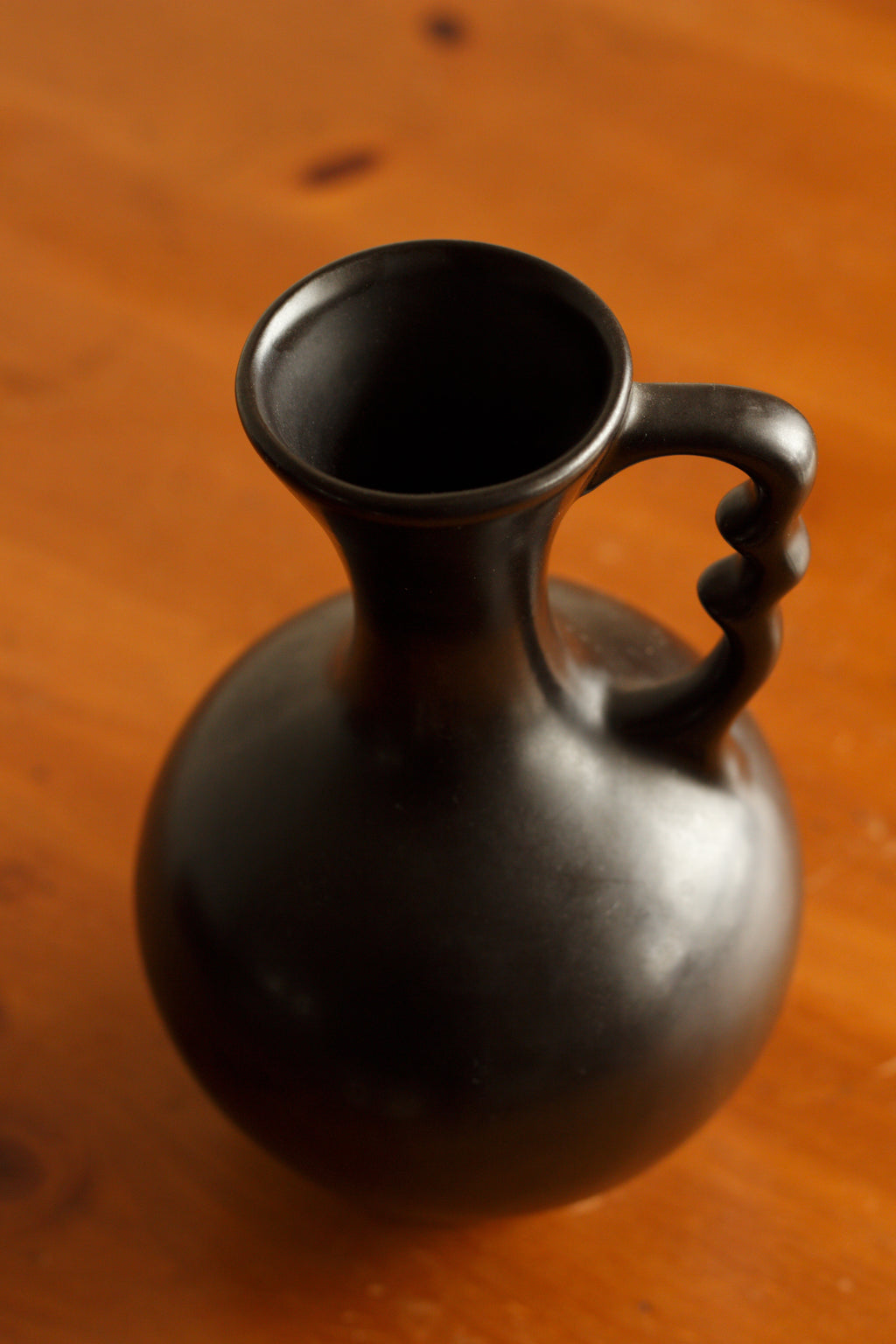 Red Wing Gunmetal Vase