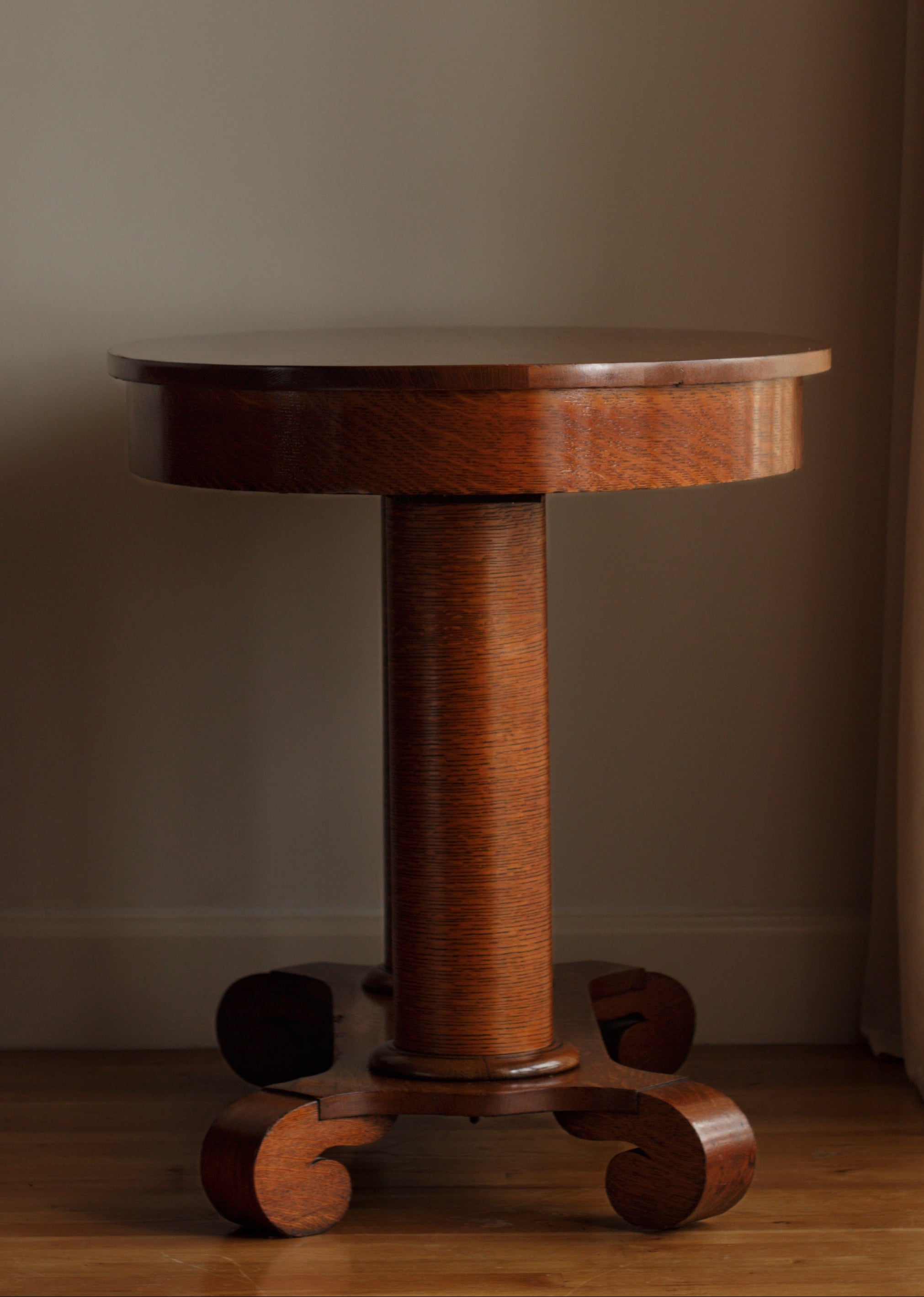 Oak Column Table, 20th Centry