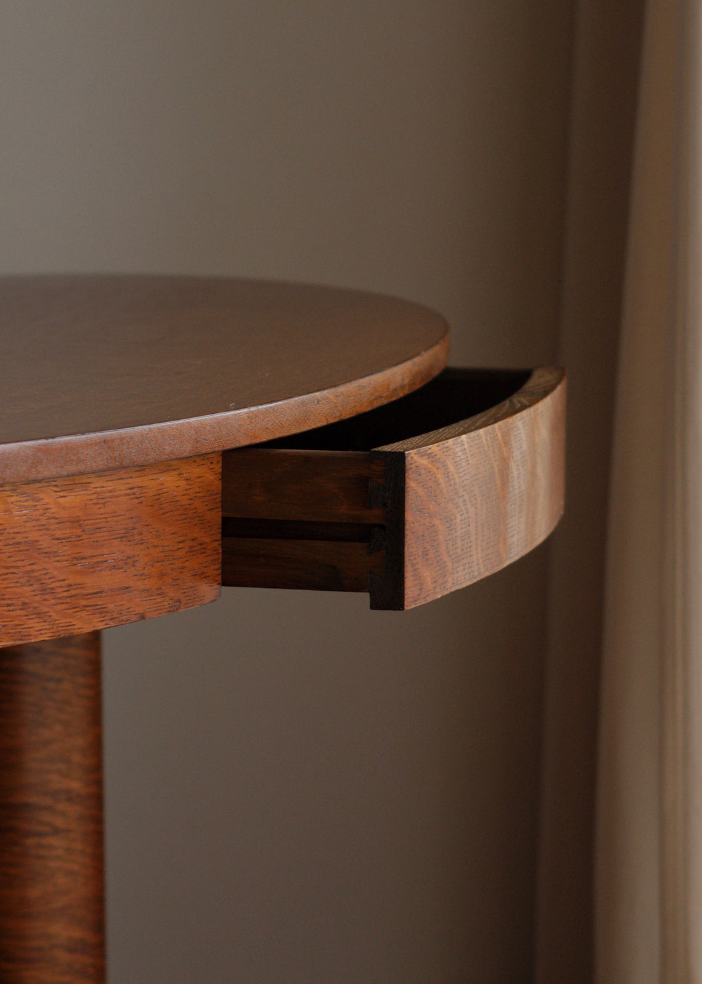 Oak Column Table, 20th Centry